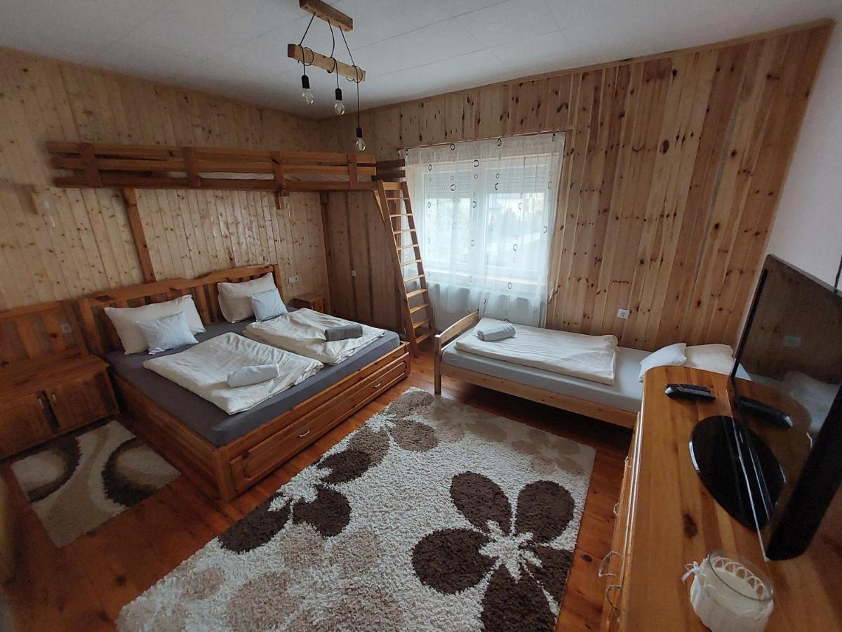 Fenyofa Vendeghaz Hotel Szilvásvárad Buitenkant foto